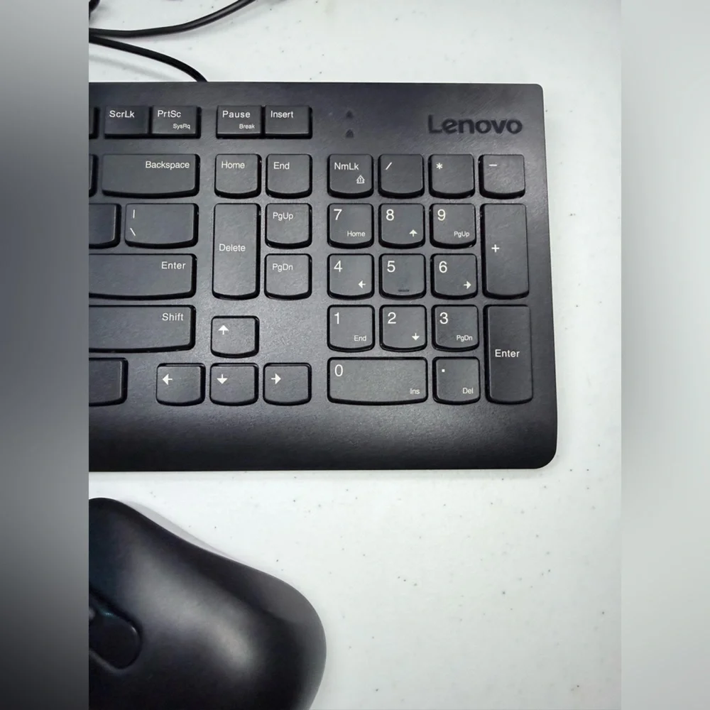 Lenovo Wired Keyboard and Mouse Set - Black